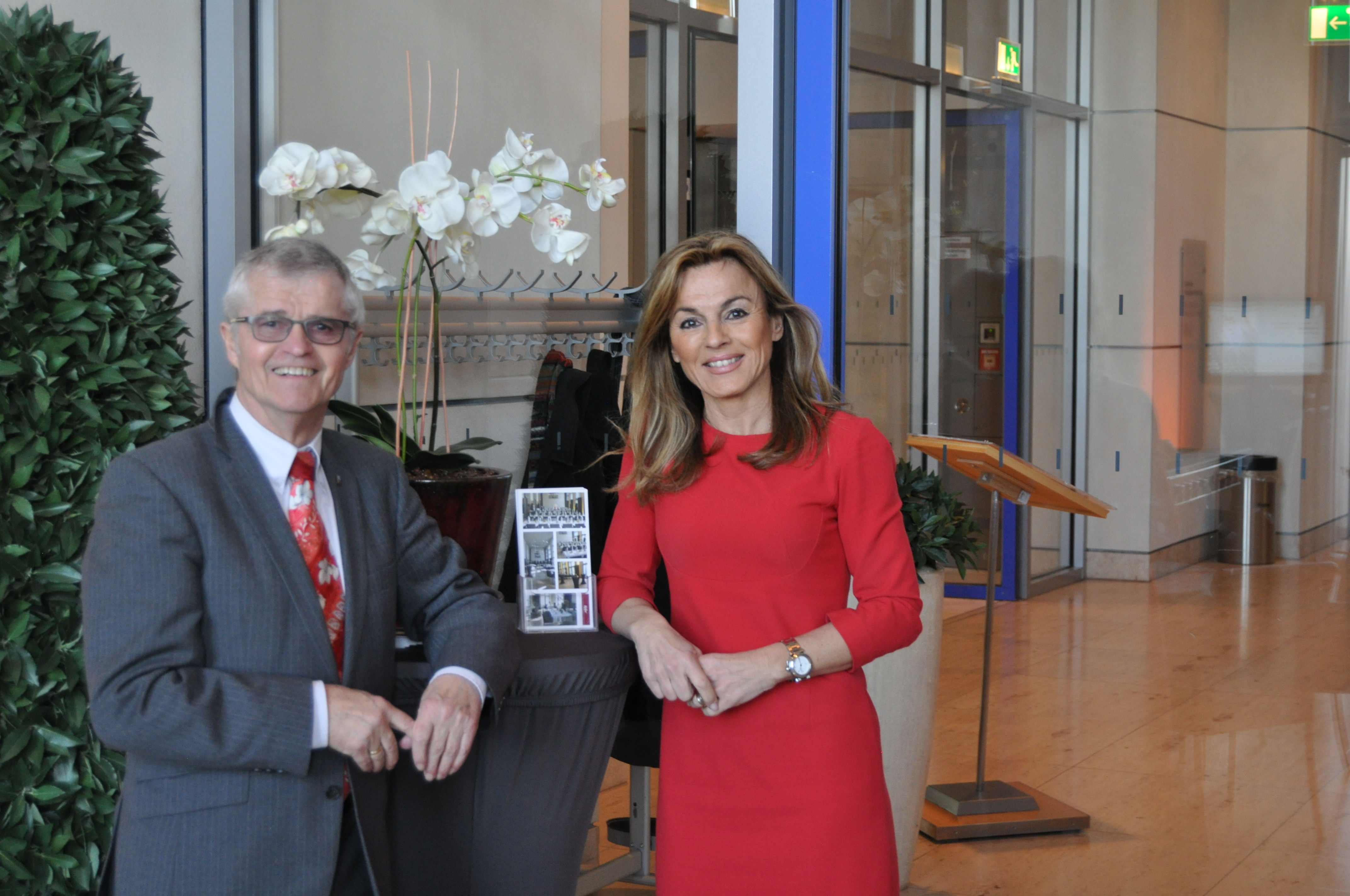 Michaela Noll und Bernd-M. Wehner im Reichtagsgebäude