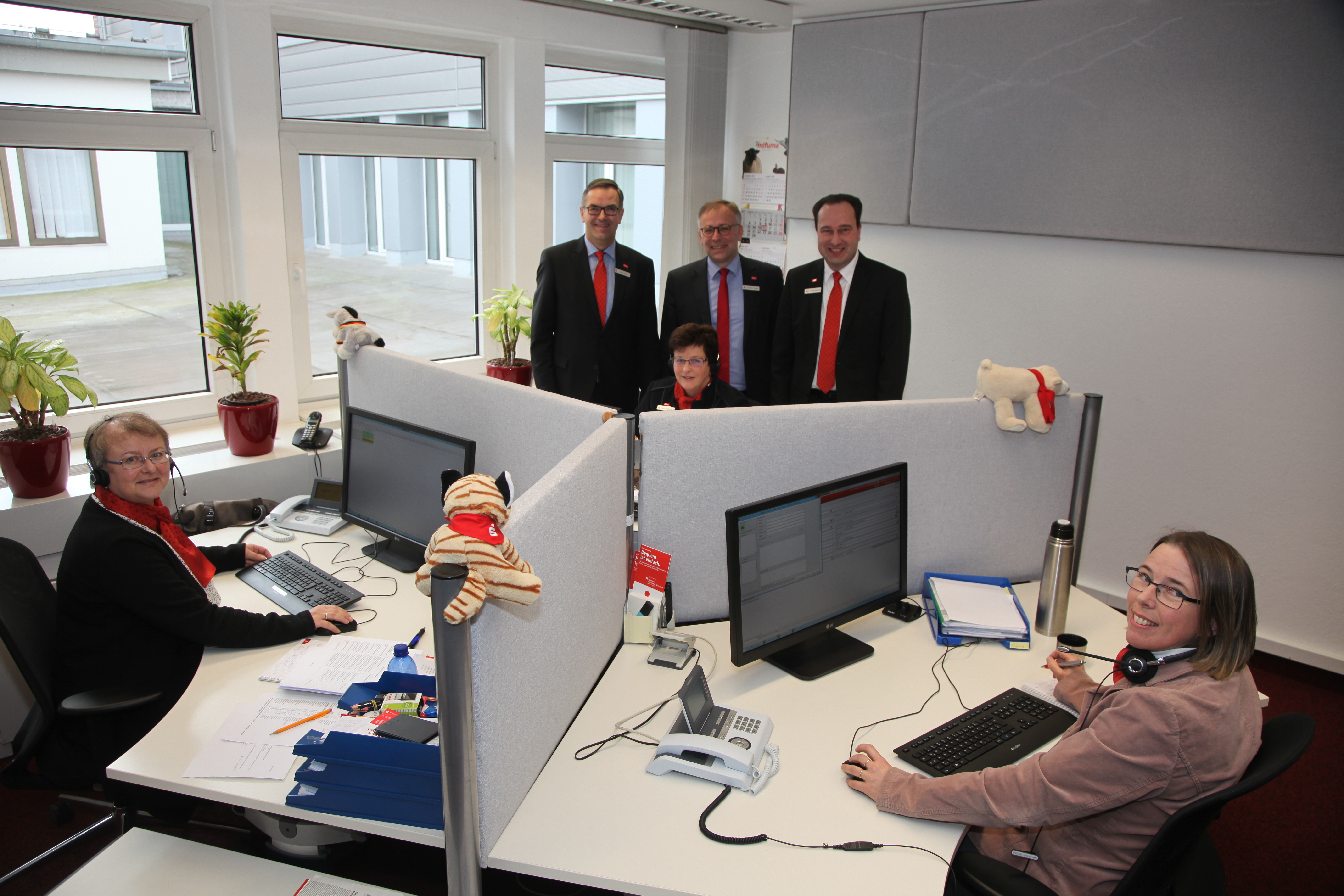 Für den Sparkassenvorstand mit Jörg Kötter, Dietmar Tacke und Dr. Christian Wingendorf gewinnt das Kunden-Service-Center zukünftig weiter an Bedeutung.