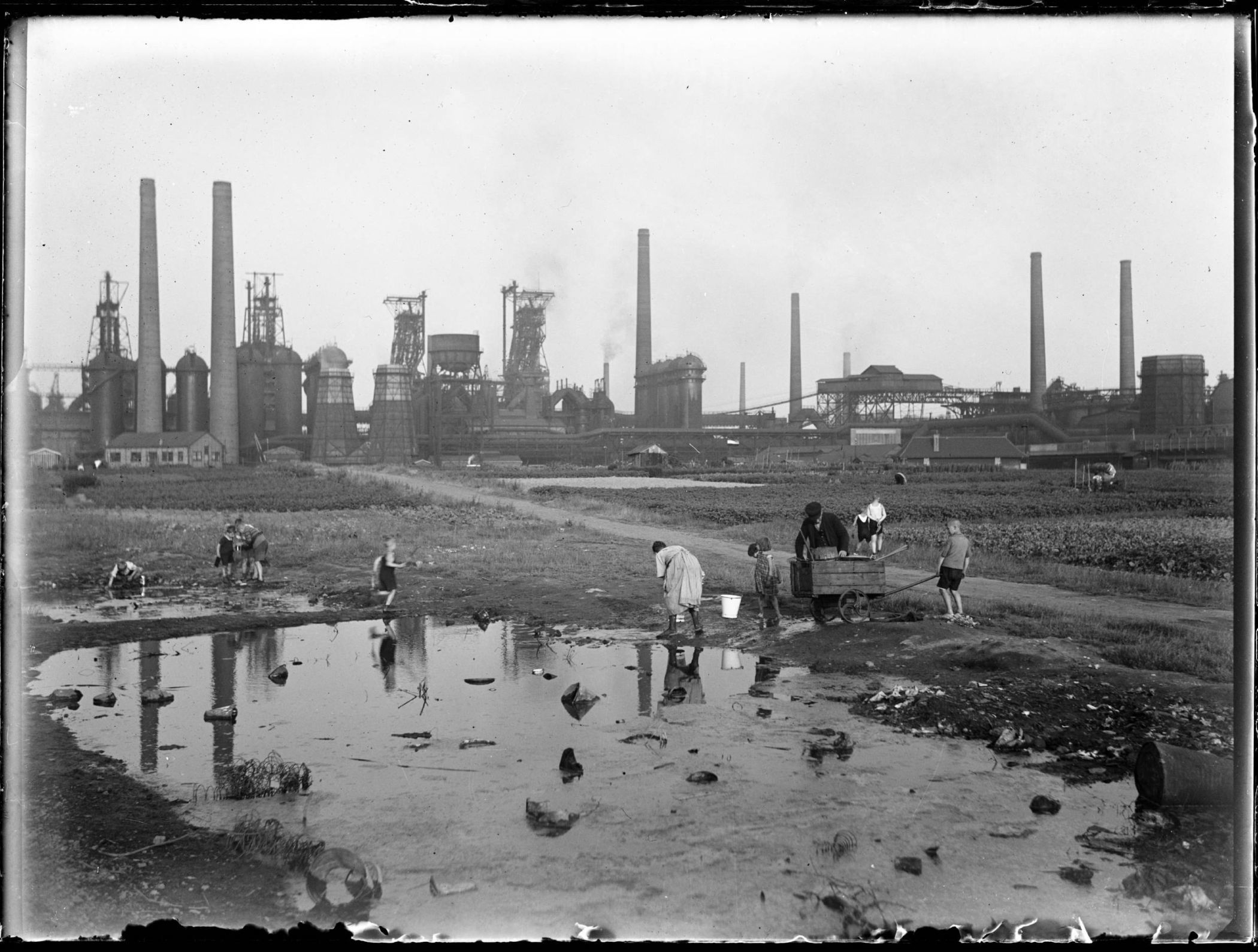 Vor der Westfalenhütte, Dortmund, 1928-1933