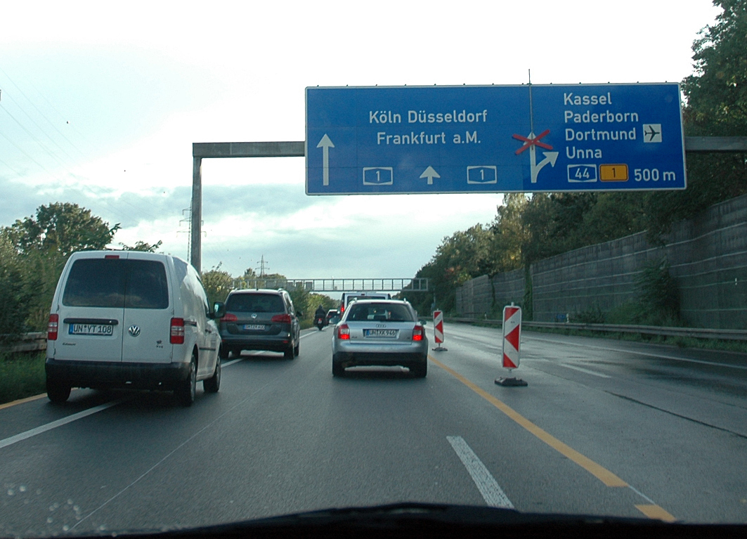 An den Wochenenden vom 4. bis zum 6. März sowie das Wochenende vom 11. bis zum 13. März sind Sperrungen auf der A1 zwischen Hamm-Bockum/Werne und Hamm/Bergkamen geplant. Foto: Anja Jungvogel