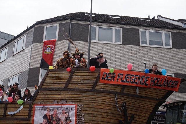 Das Prinzenpaar begrüßte alle teilnehmenden Gruppen.