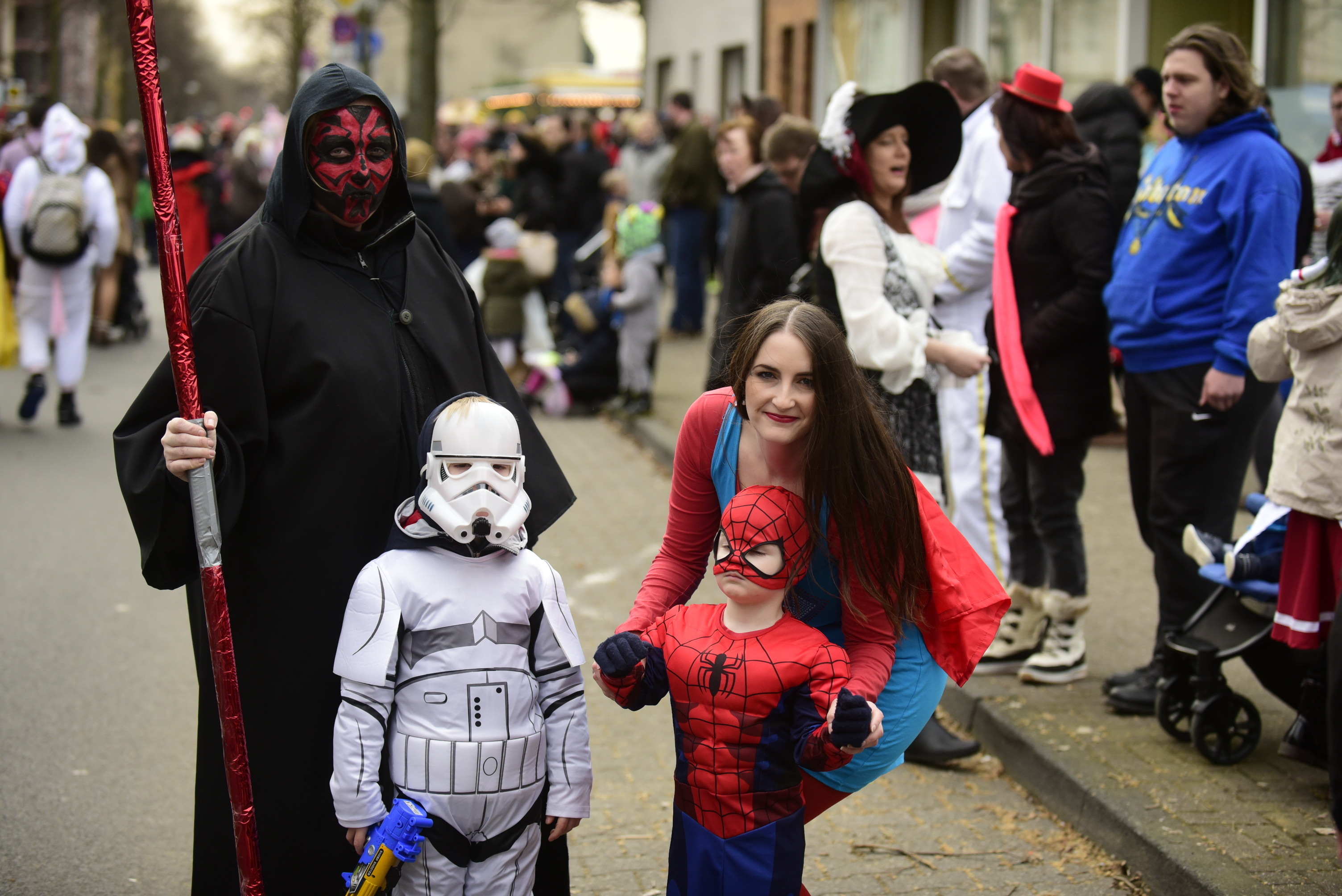 Auch das ist Karneval in Lünen-Süd. Freunde und Bekannte jedes Jahr wiedertreffen.