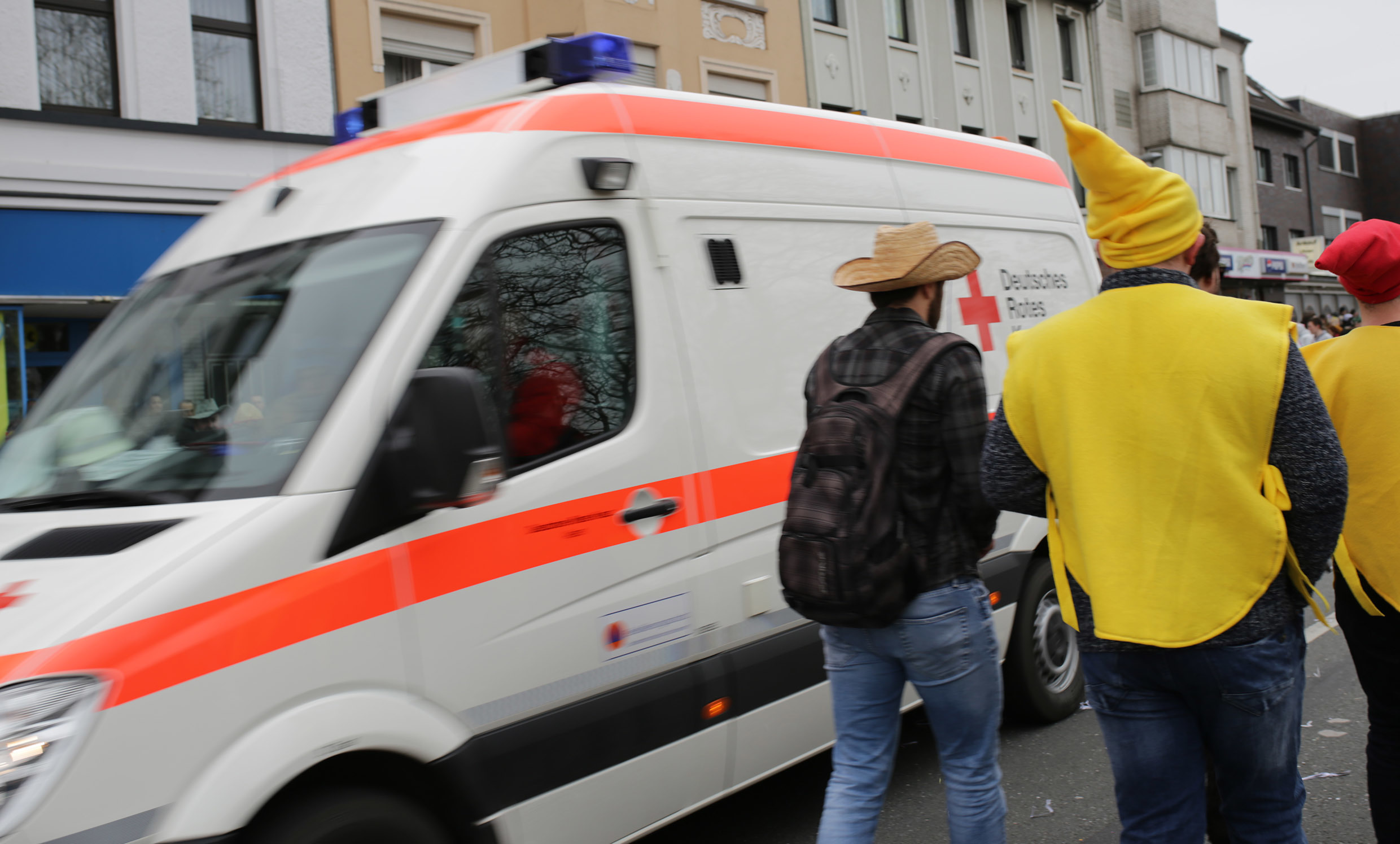 Rettungsdienste und Polizeieinsätze waren mitunter erforderlich.