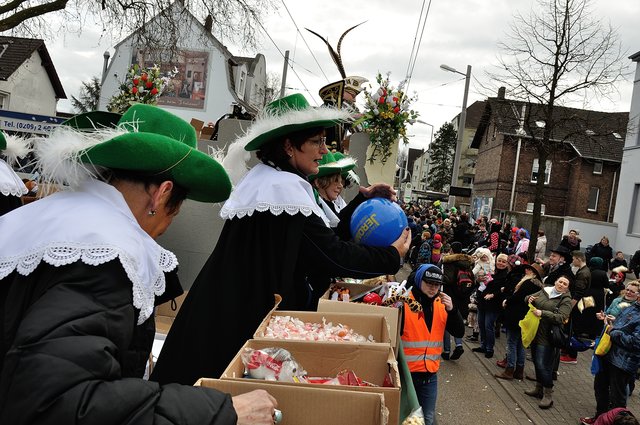 Der Rosenmontagsumzug 2017 in Gelsenkirchen-Erle. Foto Kurt Gritzan