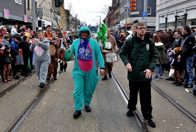 Der Rosenmontagsumzug 2017 in Gelsenkirchen-Erle. Foto Kurt Gritzan