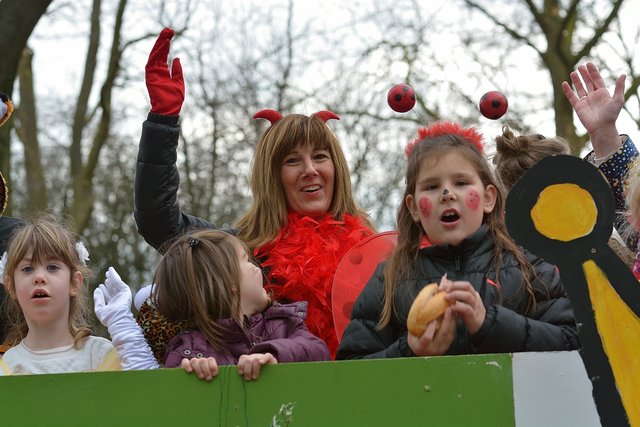 Der Rosenmontagsumzug 2017 in Gelsenkirchen-Erle. Foto Kurt Gritzan