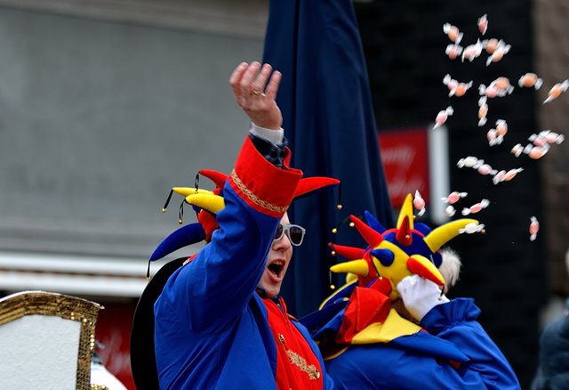 Der Rosenmontagsumzug 2017 in Gelsenkirchen-Erle. Foto Kurt Gritzan