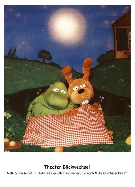 Hase Nulli und der Frosch Priesemut sind die dicksten Freunde.