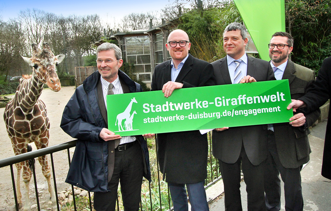 Keringo und die Offiziellen.FOTO UND COPYRIGHT: HANNES KIRCHNER 01-03-2017