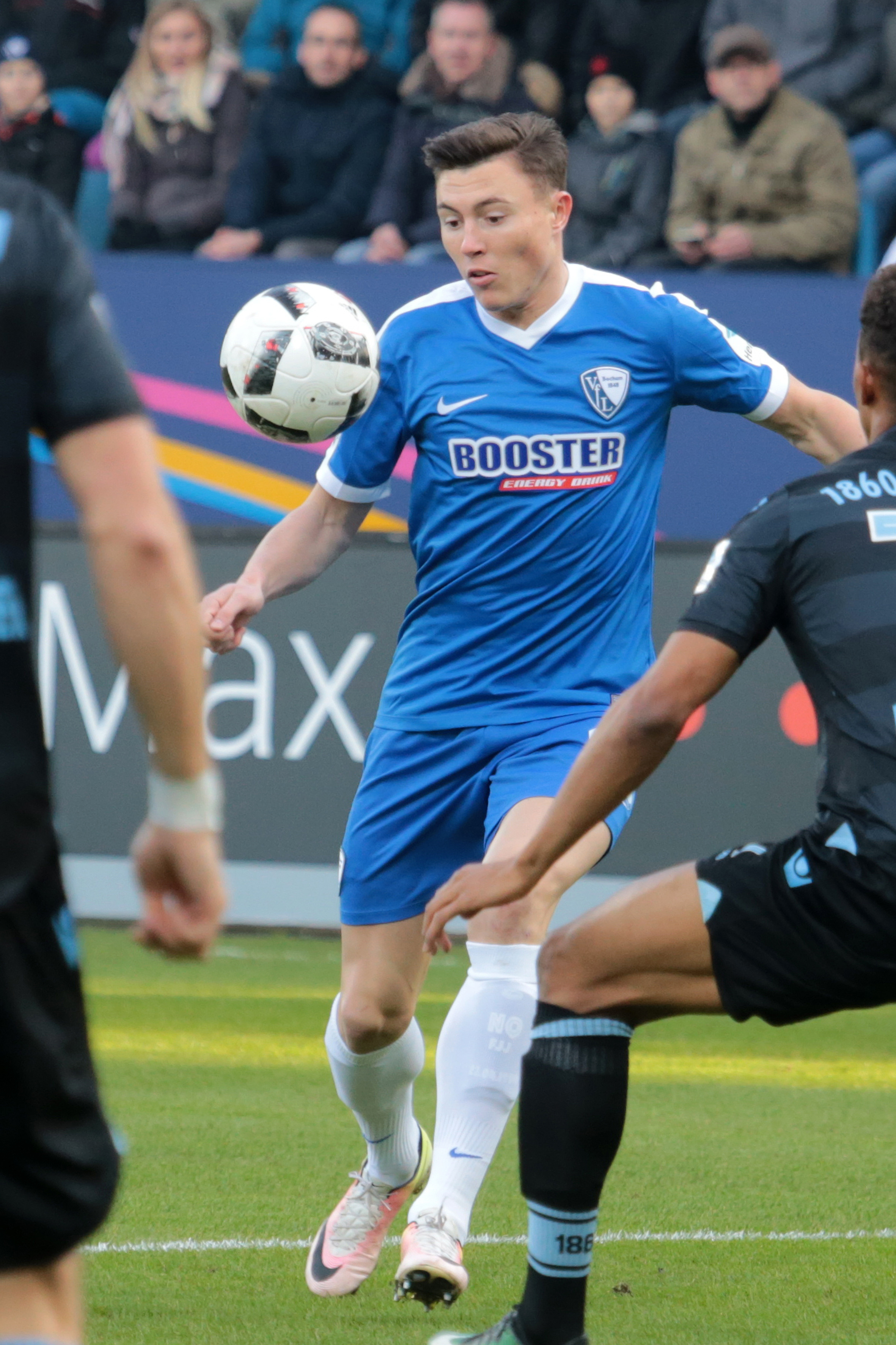 Nils Quaschner traf zuletzt in Nürnberg für den VfL und fordert für das Spiel gegen Fortuna Düsseldorf vor allem viel Leidenschaft. Foto: Molatta