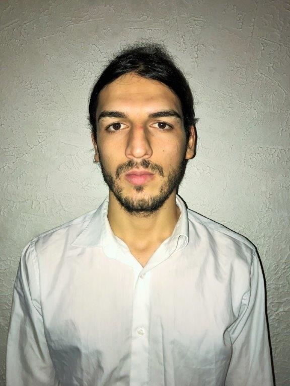 Mit diesem Foto sucht die Polizei nach dem Flüchtigen.