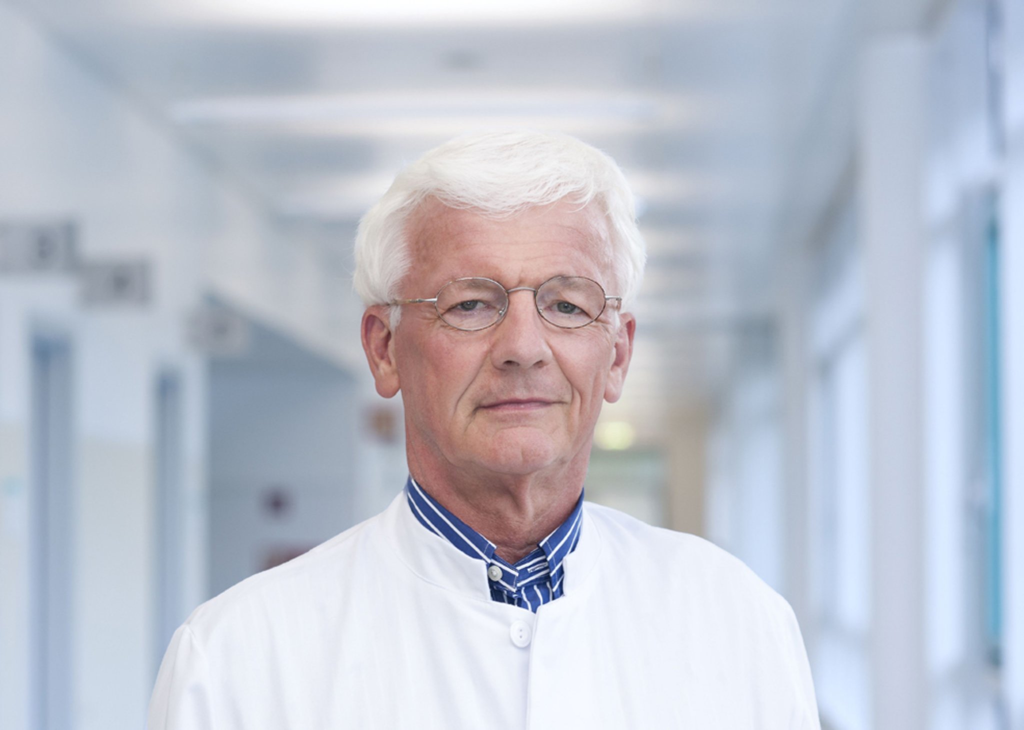 Abschied nach 23 Jahren: Prof. Dr. Klaus-Peter Steuhl verlässt das Uniklinikum Essen - Essen-Süd