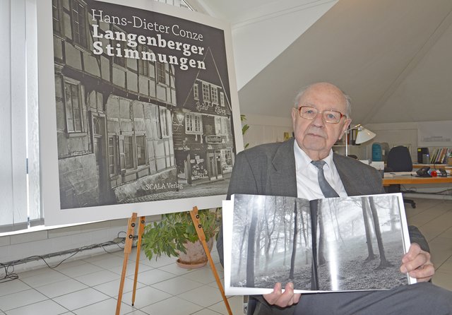 Hans-Dieter Conze hält "Langenberger Stimmungen" in Bildern fest.