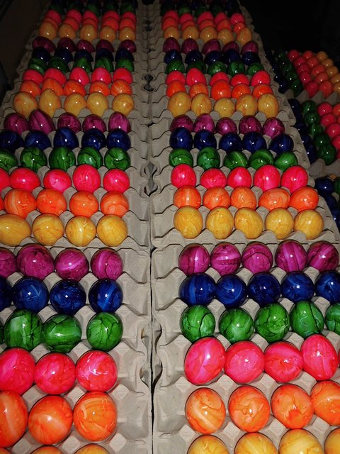 Bunte Eier am laufenden Band... lecker!