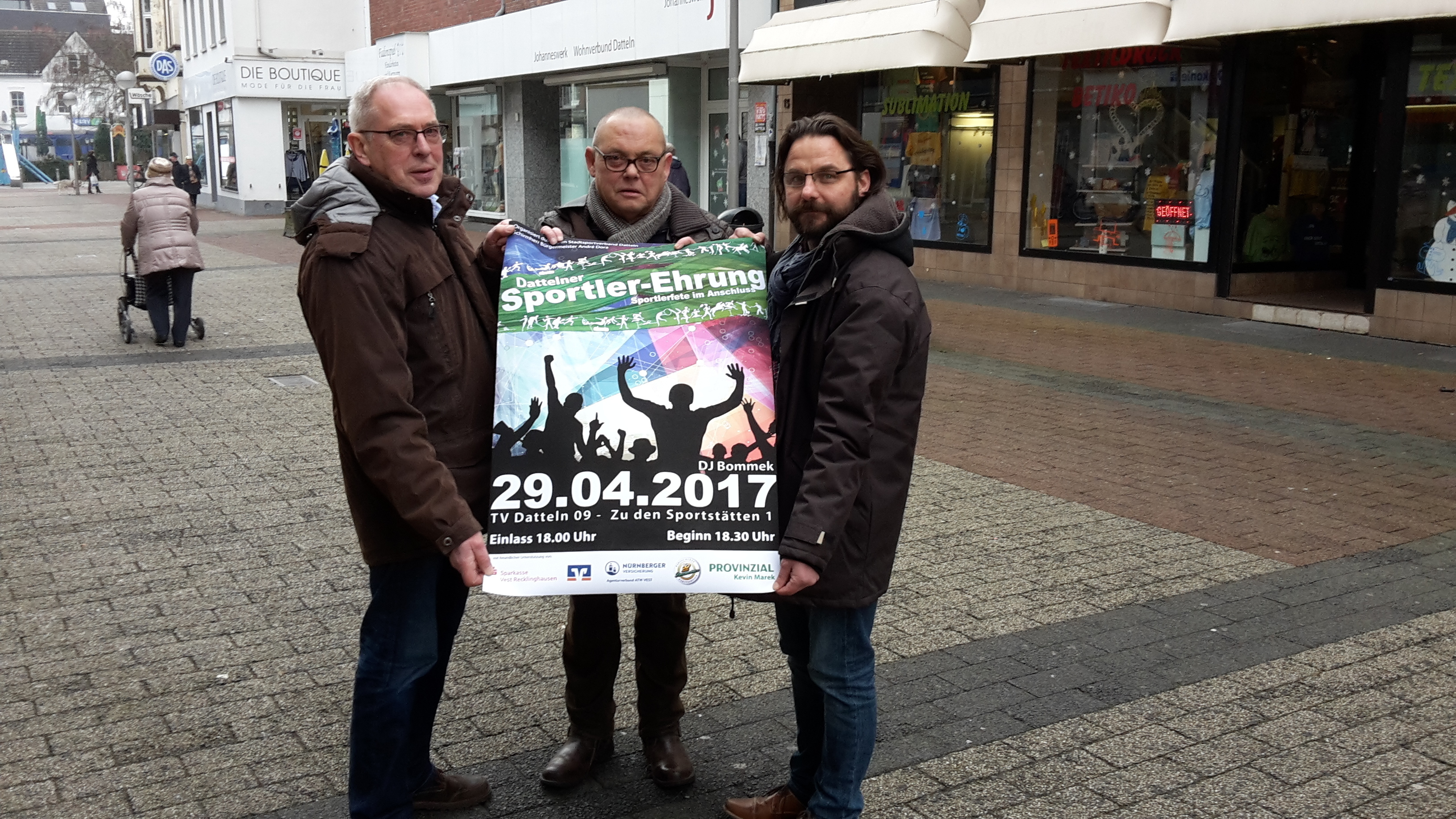 Laden gemeinsam zur Sportlerfete ein: Peter Amsel, Dr. Konrad Stolzenberg und Karsten Schulte.