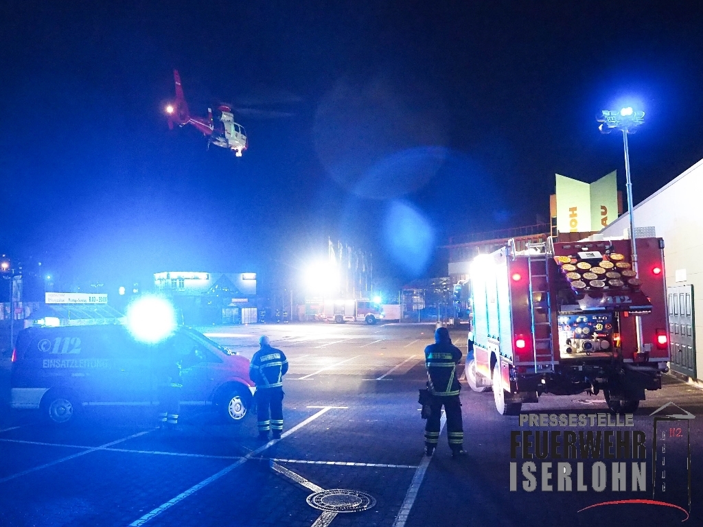 Der Patient war so schwer verletzt, dass ein nachtflugtauglicher Rettungshubschrauber alarmiert wurde.
