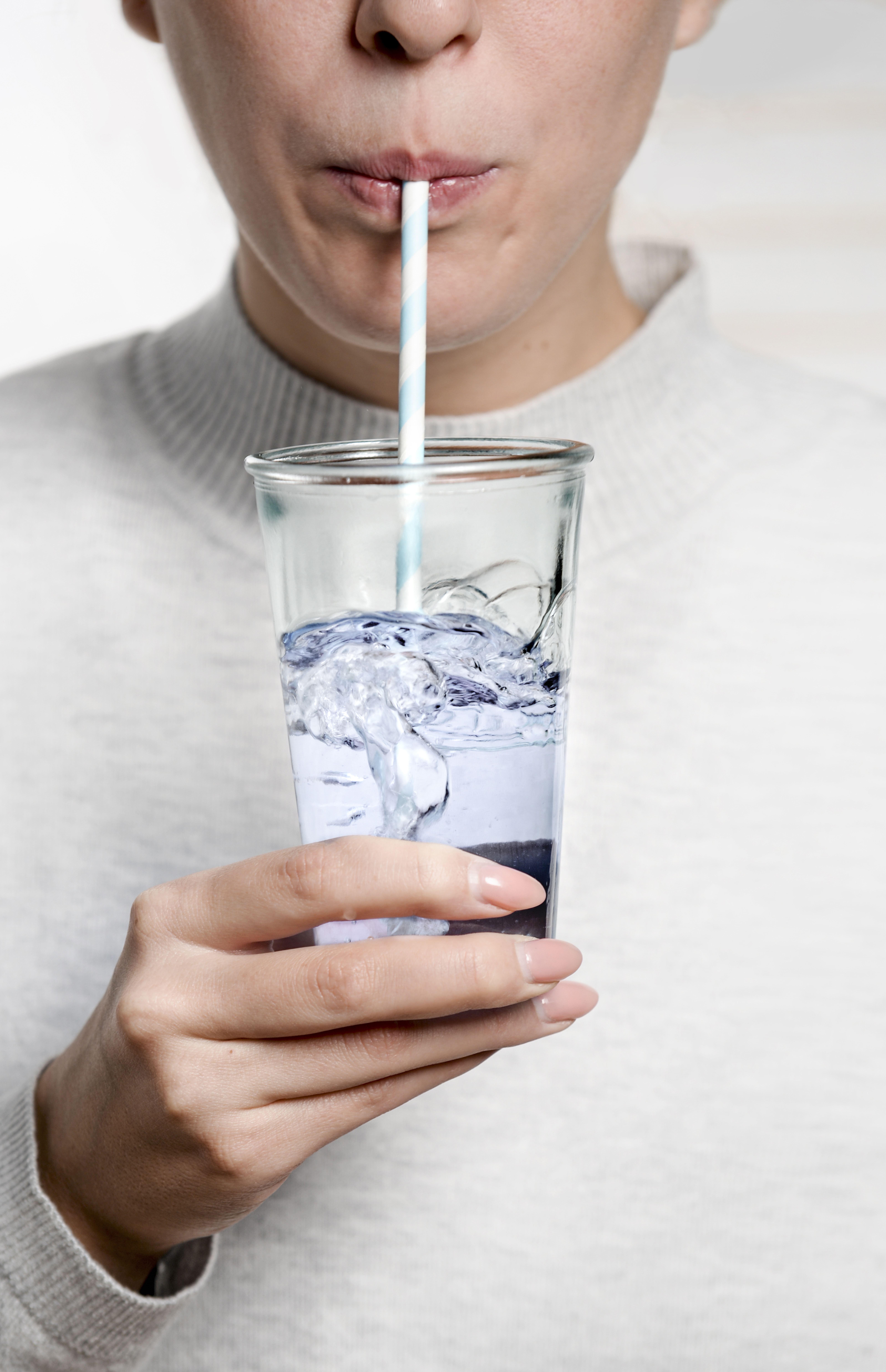 Viel trinken kann Hämorrhoiden vorbeugen.