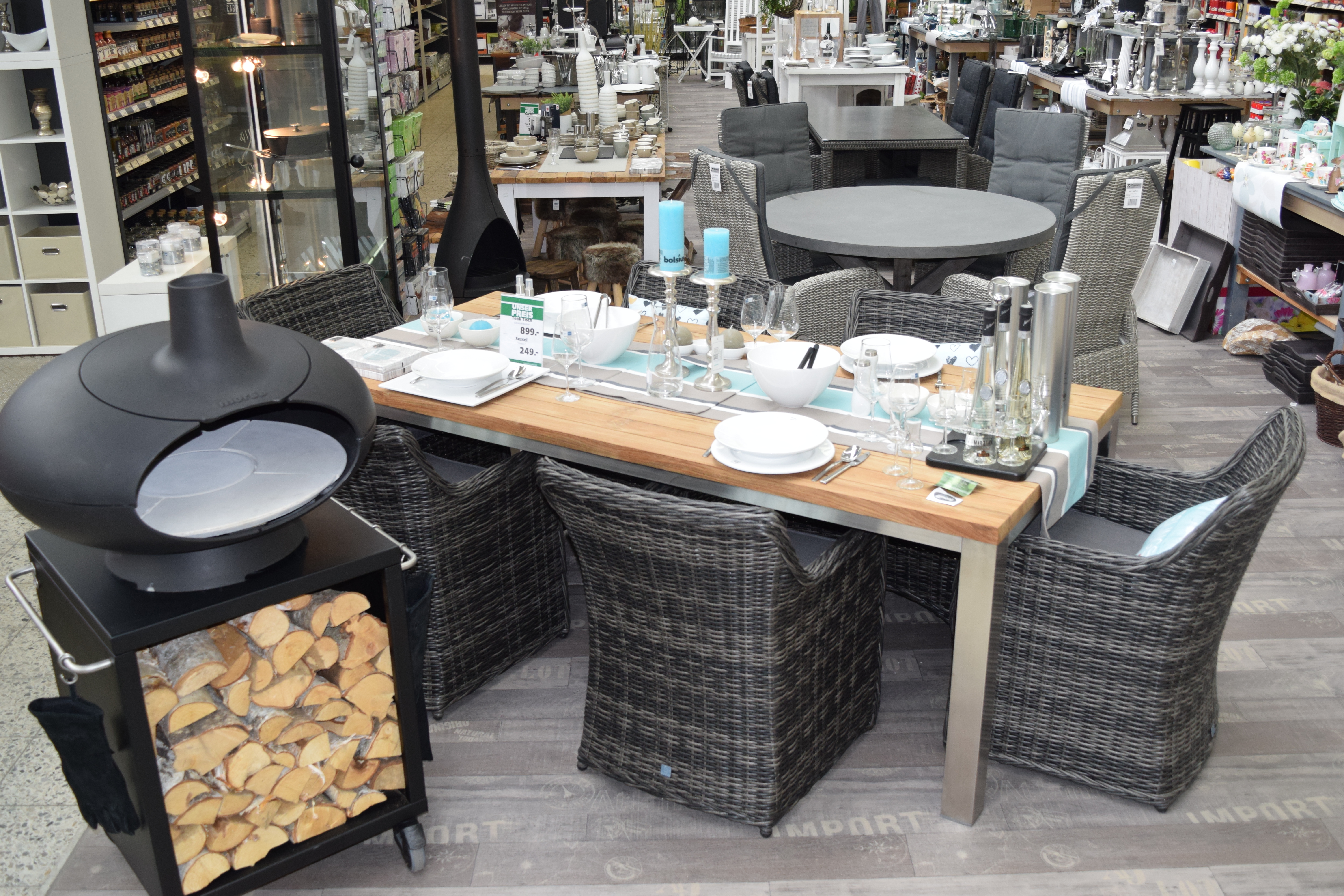 Auch die Abteilung für Gartenmöbel erstrahlt in neuem Glanz und präsentiert sich mit einem vergrößerten Angebot.