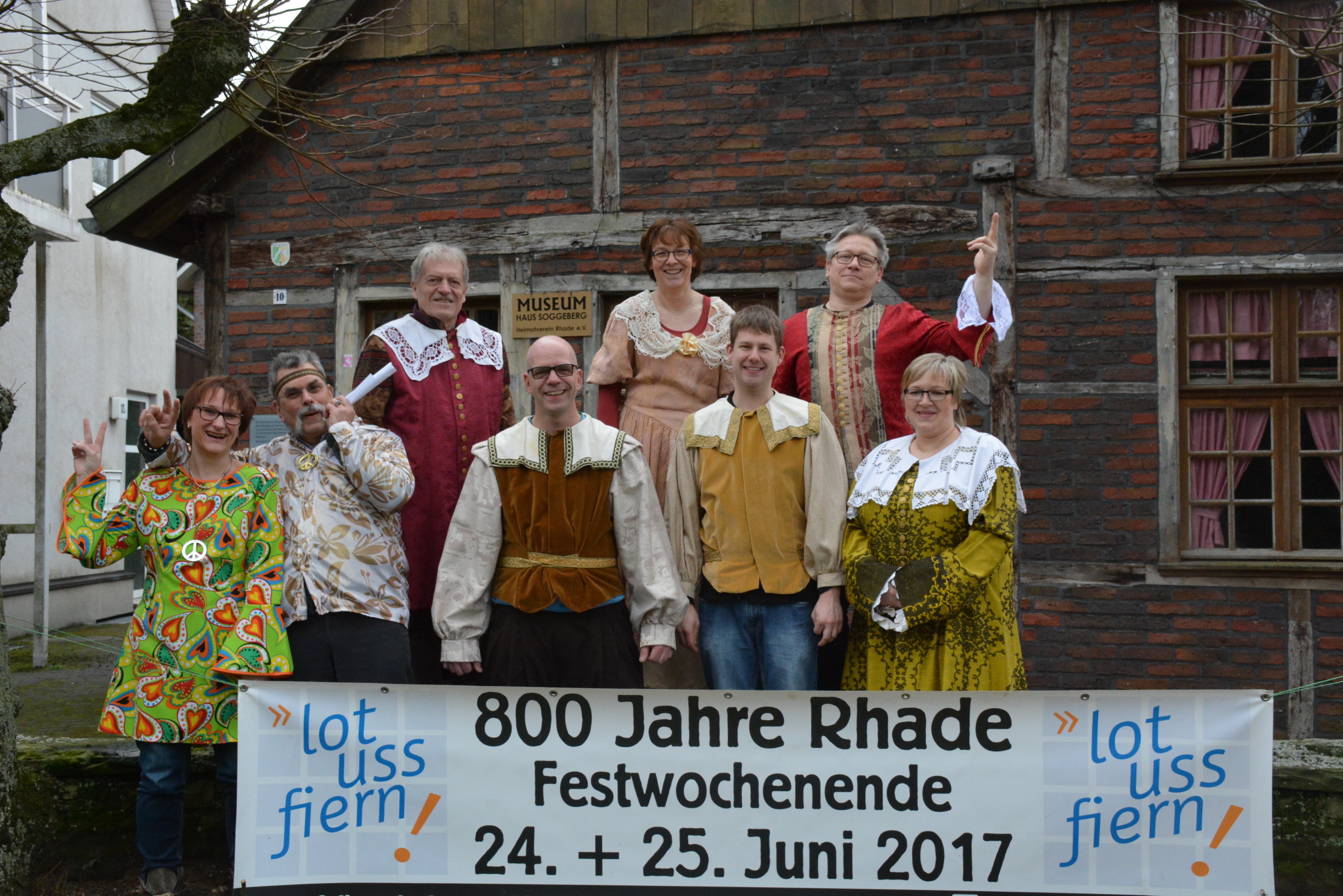 Unter dem Motto "Lot uss fiern!" lädt Rhade am 24. und 25. Juni zur Jubiläumsfeier 800 Jahre Rhade ein.