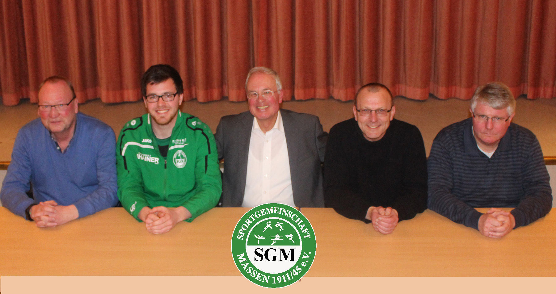 Der geschäftsführende Vorstand der Fußballabteilung: Rainer Rehkop (Jugendleiter), Yannick Reimann (2. Vorsitzender), Peter Hiddemann (1. Vorsitzender), Stefan Rapillus (Geschäftsführer) und Thomas Martello (Kassierer)