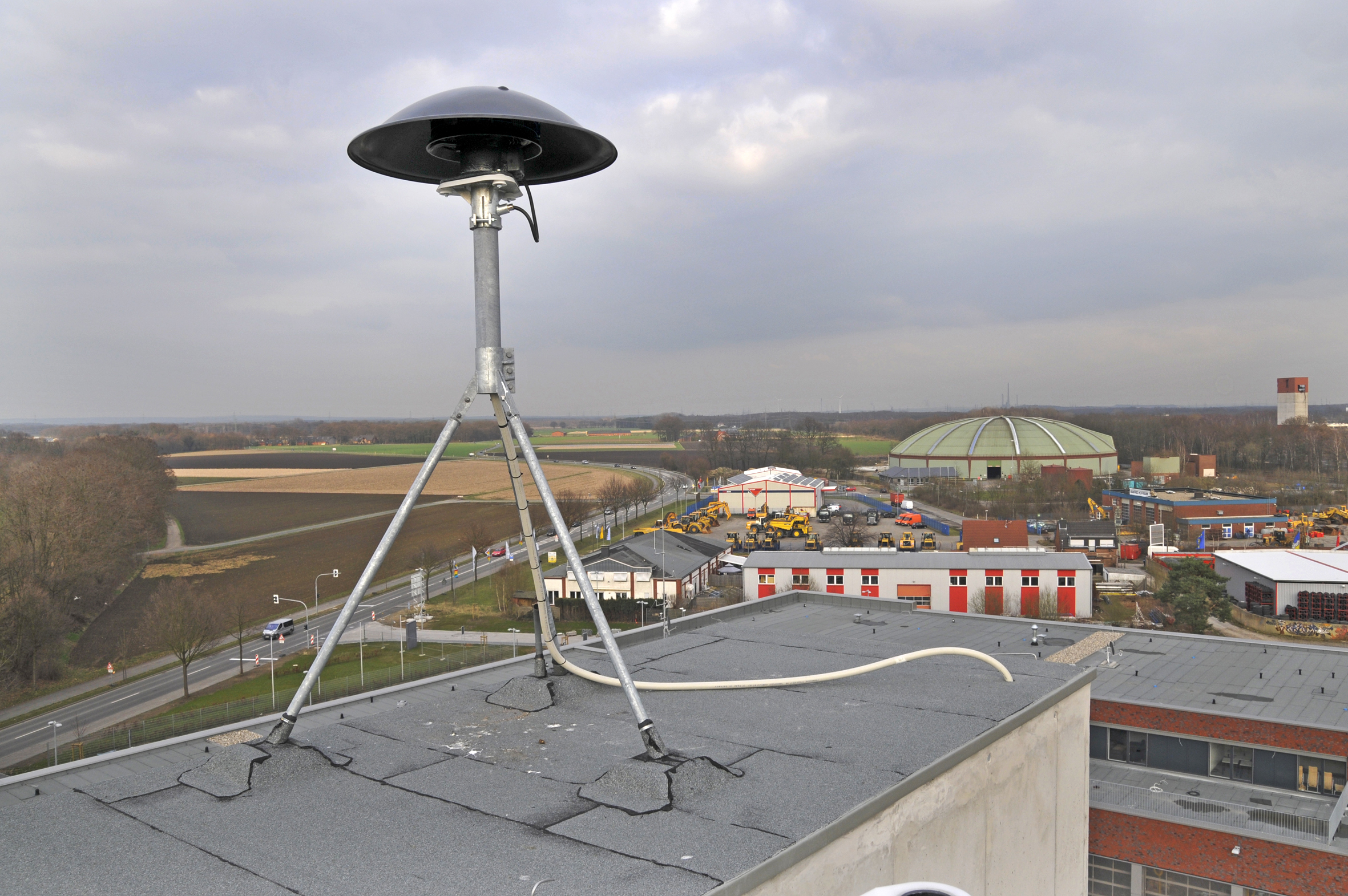 Sirene auf dem Dach des Übungsturms der Dorstener Feuerwehr, An der Wienbecke 12. (Foto:Bludau)