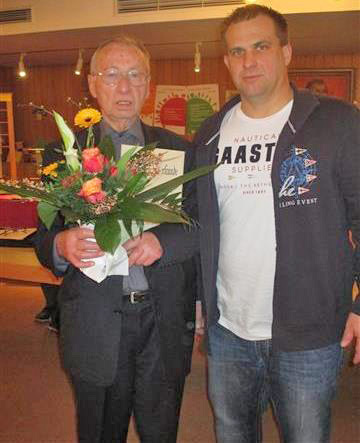 Marcel Paul und Jubilar Hans Brandhorst. Foto: Verein