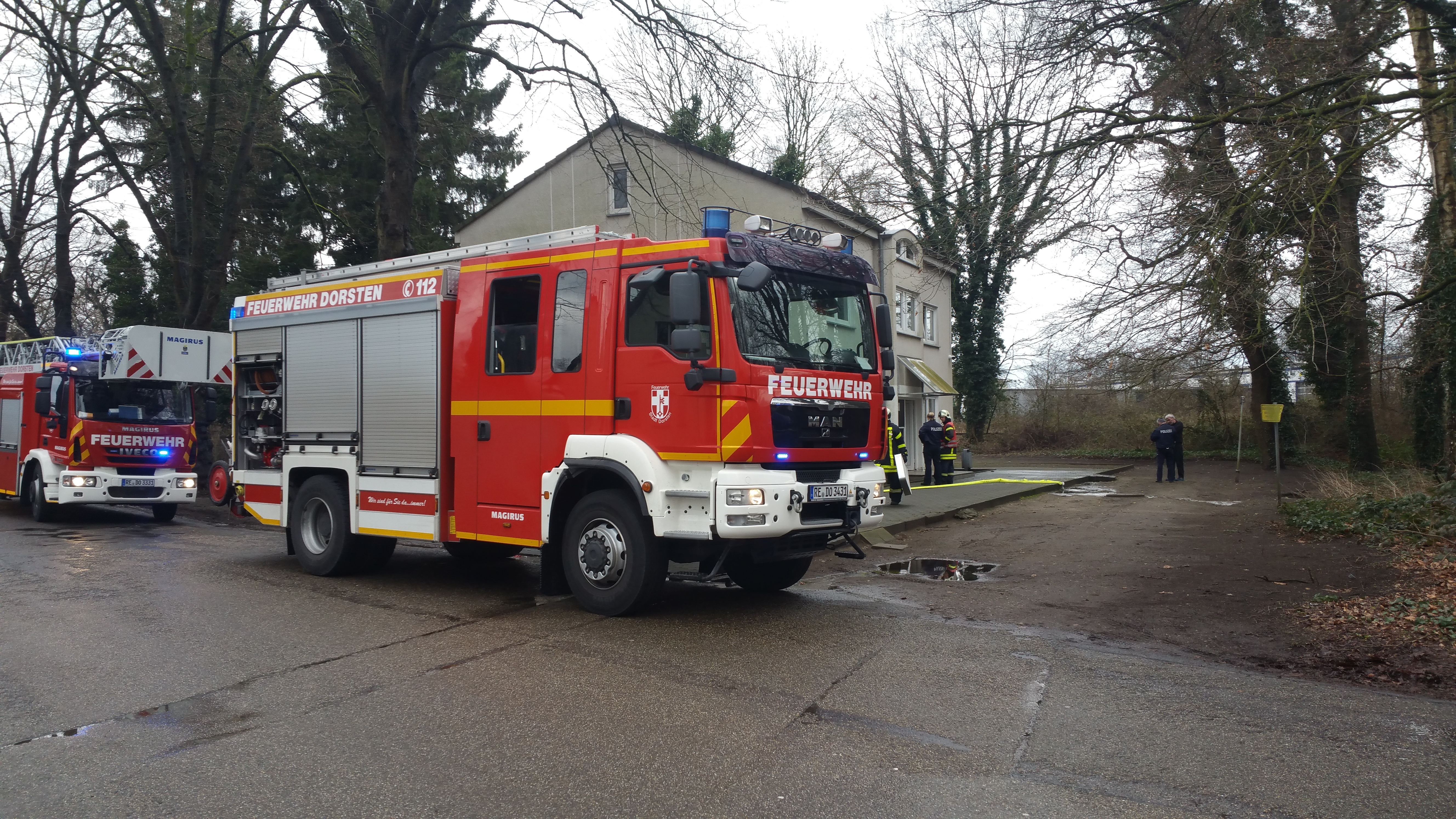 Einsatz am Übergangswohnheim. (Foto:Bludau)