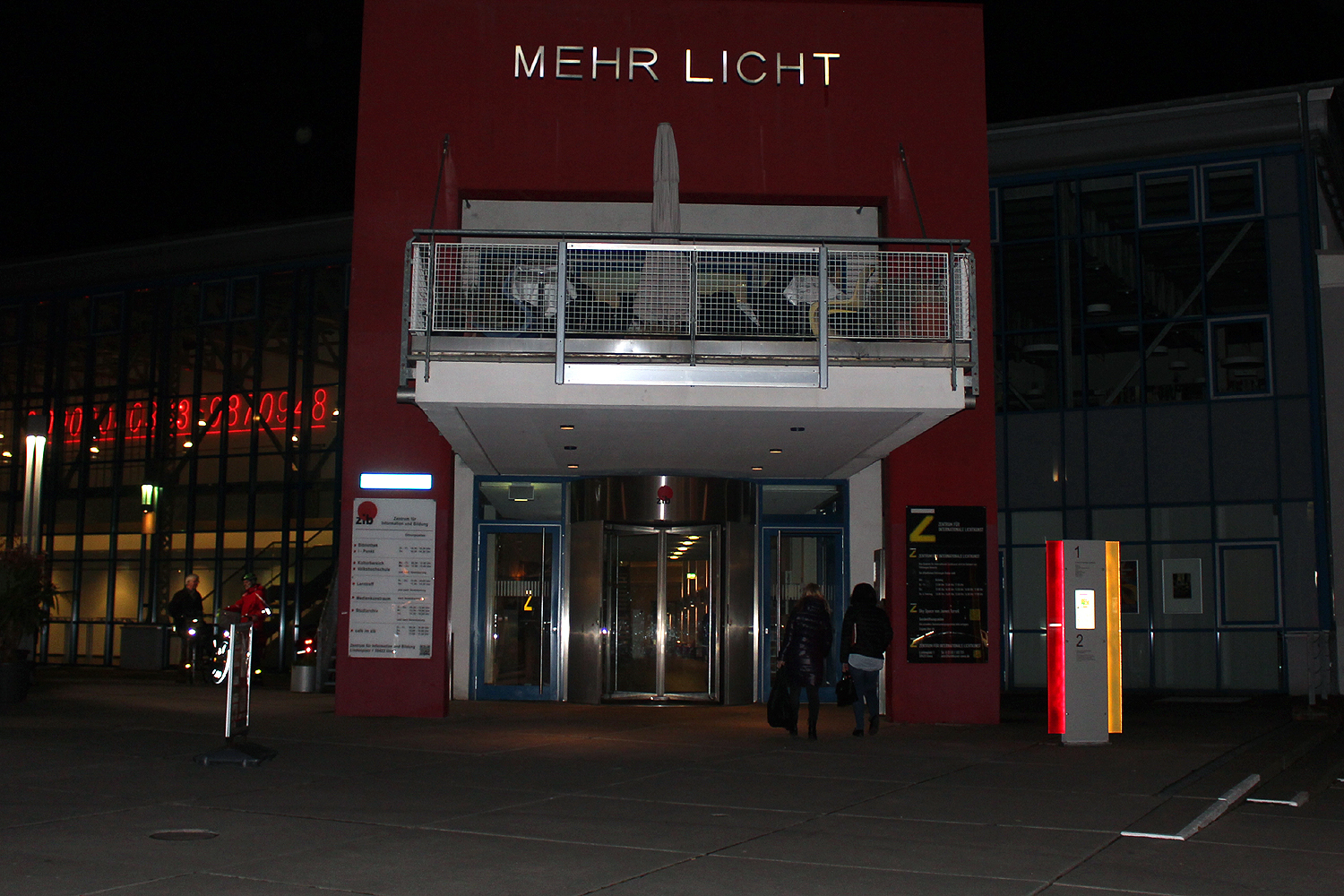 Im Zentrum für Information und Bildung über dem Lindenplatz ist das Café im zib zu finden - Foto vom 09.03.2017 - 19:49 Uhr