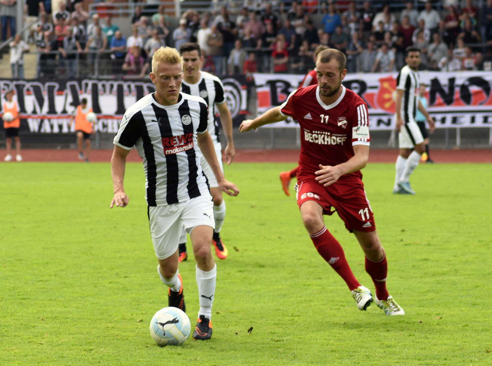 Jonas Erwig-Drüppel (links) wird wahrscheinlich für den Rest der Saison ausfallen. Foto: Peter Mohr