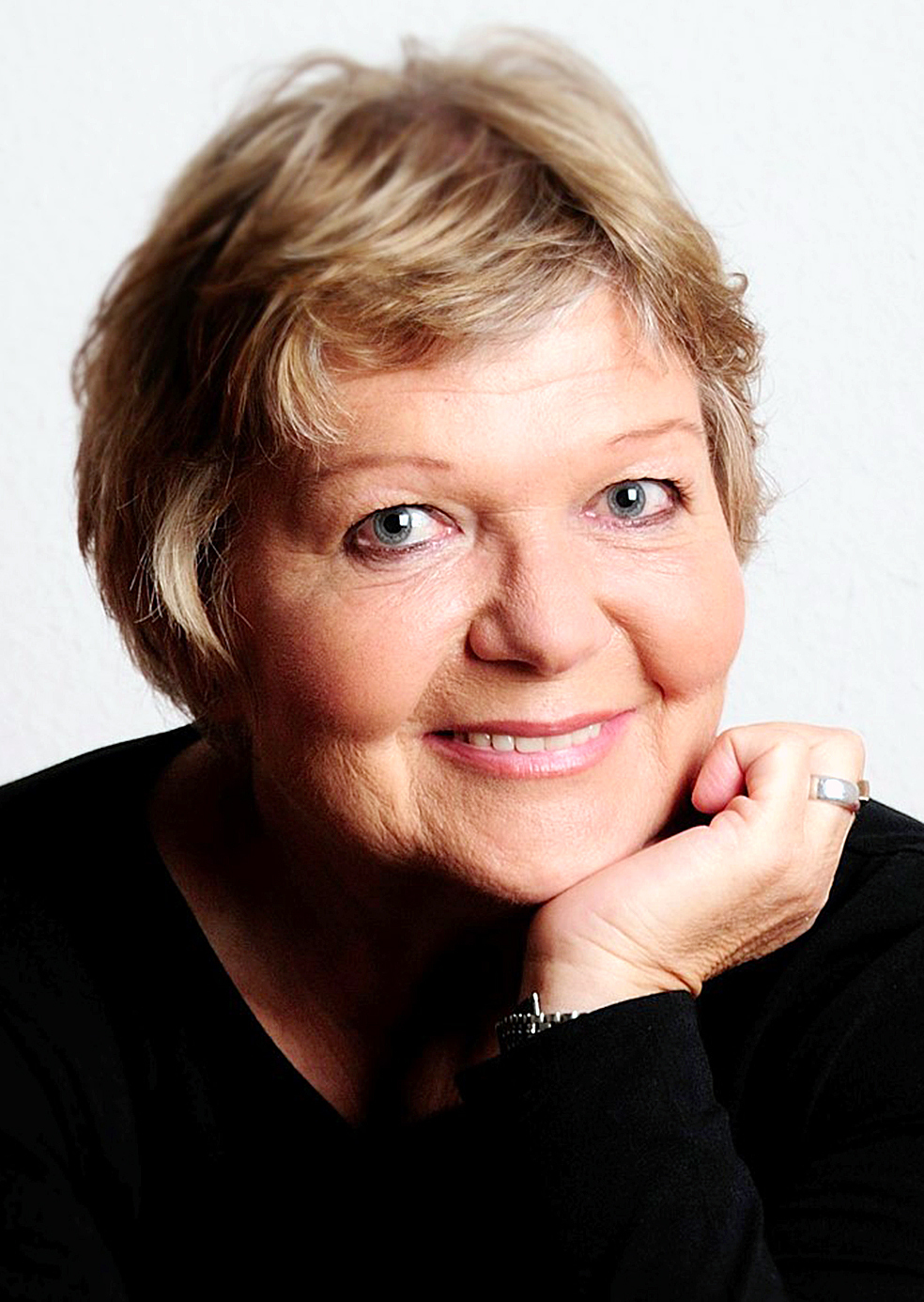 Hat mit "Insel Hopping" einen neuen Kriminroman herausgebracht: Birgitte Vollenberg aus Gladbeck.