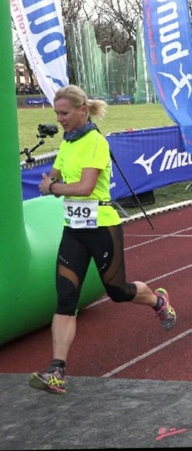 Sabine Roerser im Ziel