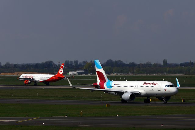 Im Minutentakt ... Landen und starten :-)