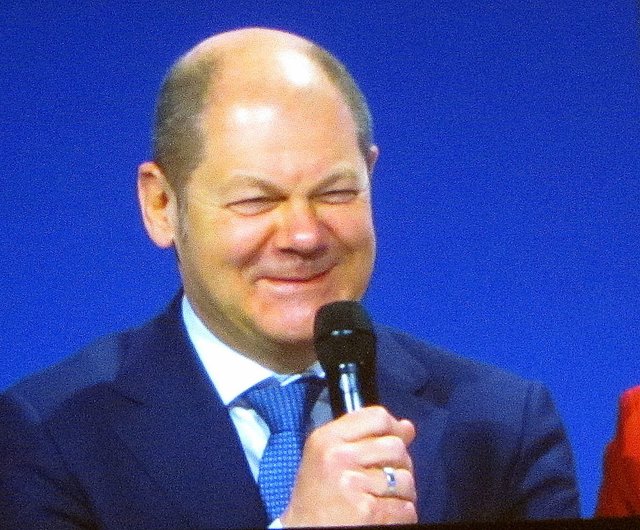 Gute Laune bei Olaf Scholz.