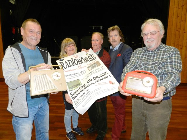 „Ralle“ Enders und Partnerin Conny Schmidt und "Ab in den Garten", Radiobörsen-Erfinder Rainer Berkenhoff, Entertainer Michael Stamm und Börsenmitbegründer Wilfried Meier freuen sich schon auf die Jubiläumsveranstaltung.