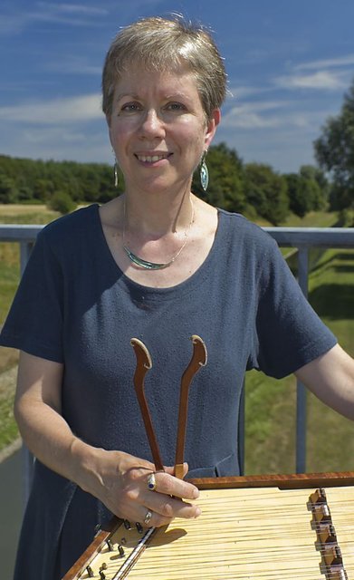 Jessica Burri ist Opern- und Konzertsängerin. Sie forscht in Sachen Märchen, Legenden und Sagen aus dem Revier. Foto: privat