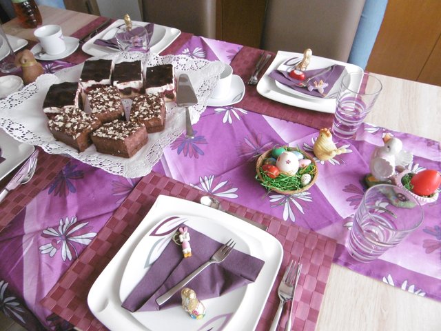 ein schön gedeckter TISCH...