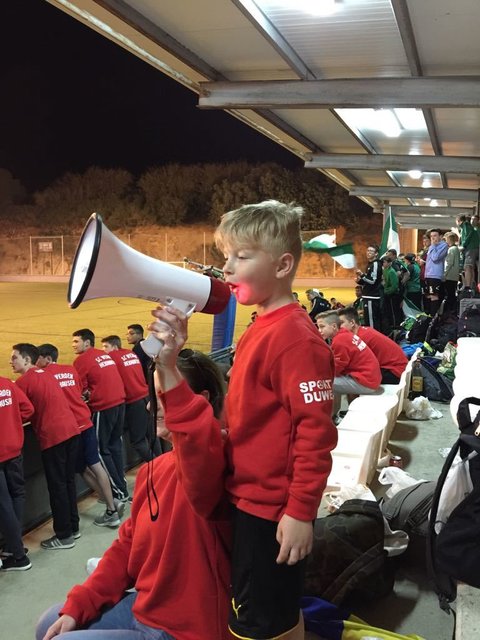 Die Anfeuerungsrufe der SC-Fans hallten aus allen Stadien.
Foto: Henschke