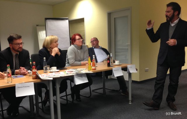 Zwischendurch nur eine kleine Moderation...