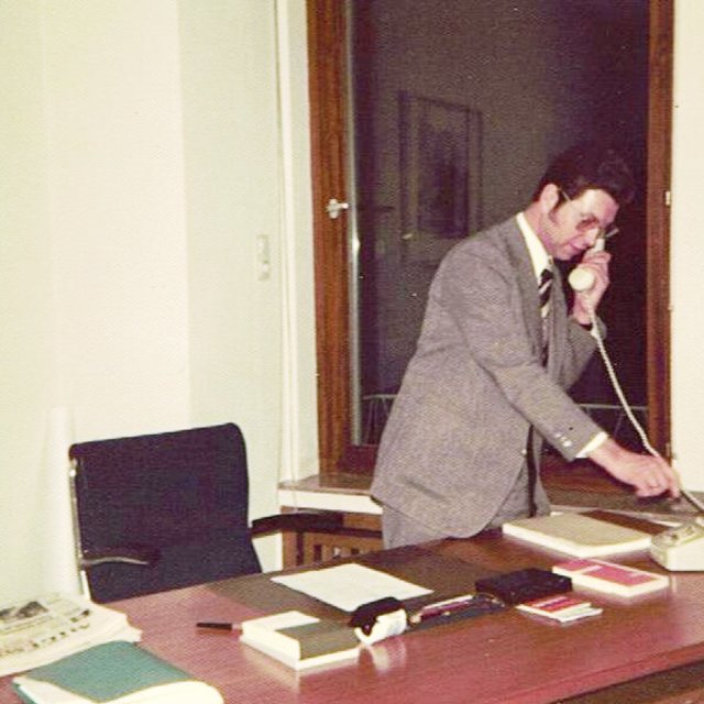 Dieses Bild fertigte Karin Wegener, nachdem ihr Mann am 1. April 1969 von Bürgermeister Edmund Pilarczyk zum Gemeindedirektor vereidigt worden war.