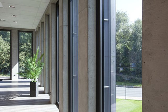 Viele lichtdurchflutete Räume und ein modernes Aussehen lassen den Gebäudekomplex am Rosenkamp 10 in Velbert Teil des „Tages der Architektur 2017” werden.
