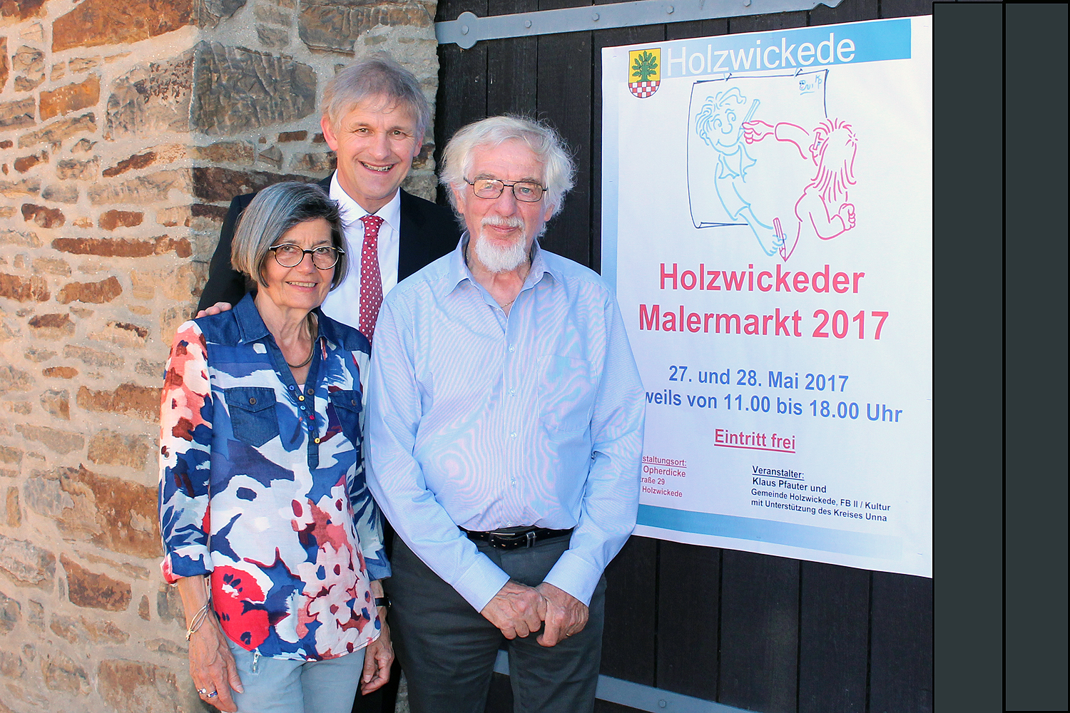 Landrat Michael Makiolla mit Monika und Klaus Pfauter