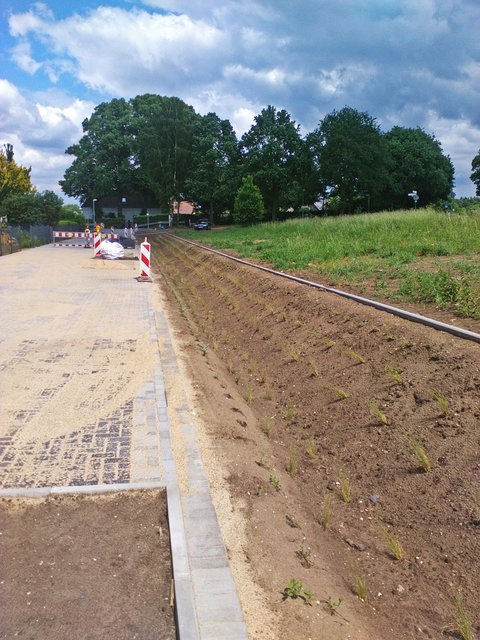 Wasserbecken am Schwalbenweg