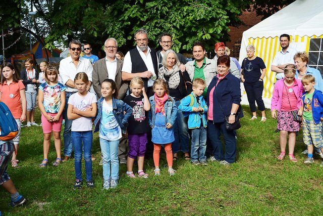 Klar, auch einige offizielle Gästen waren bei der Eröffnung 2016 am "brauks" dabei. | Foto: Günther Schmitz