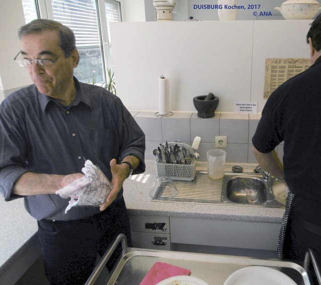 SPÜLEN!!! Jürgen muss auch ran´...