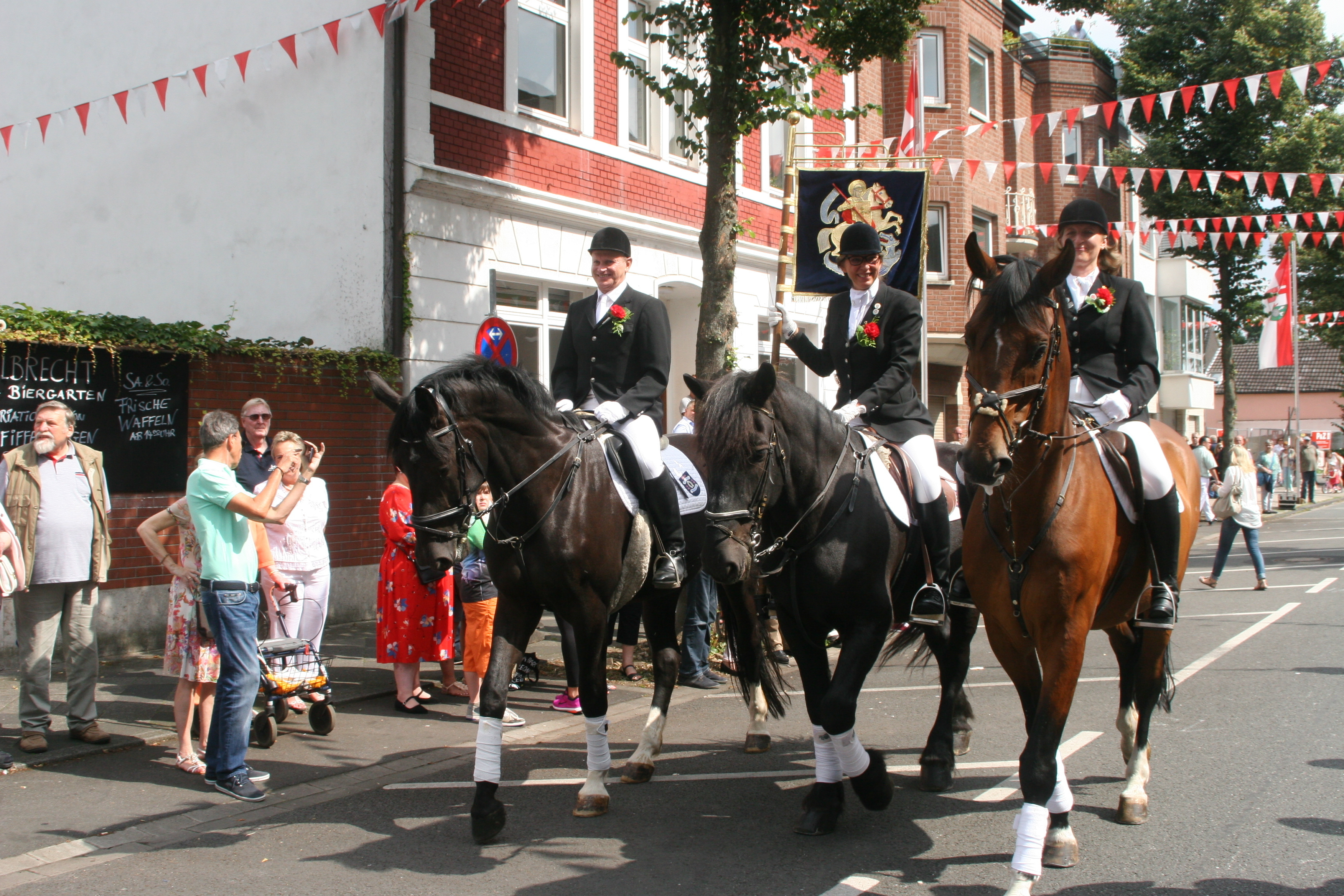 Der Sankt Sebastianus Schützenverein Düsseldorf-Niederkassel 1890 steht in den Startlöchern. Am Samstag startet das Schützenfest in Niederkassel - und das zum 110. Mal.