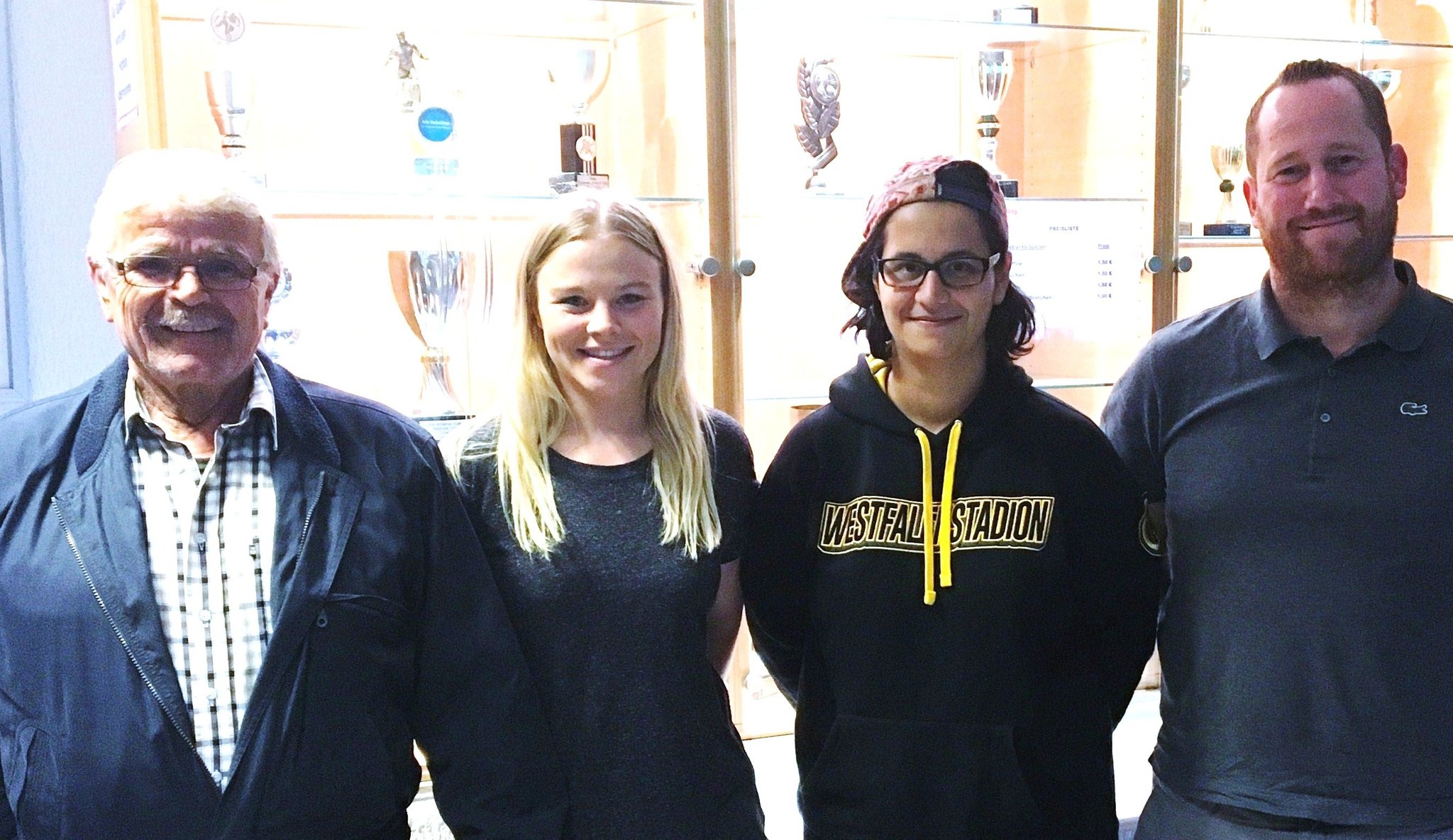 Malina und Laura trainieren Mädchen Lünen