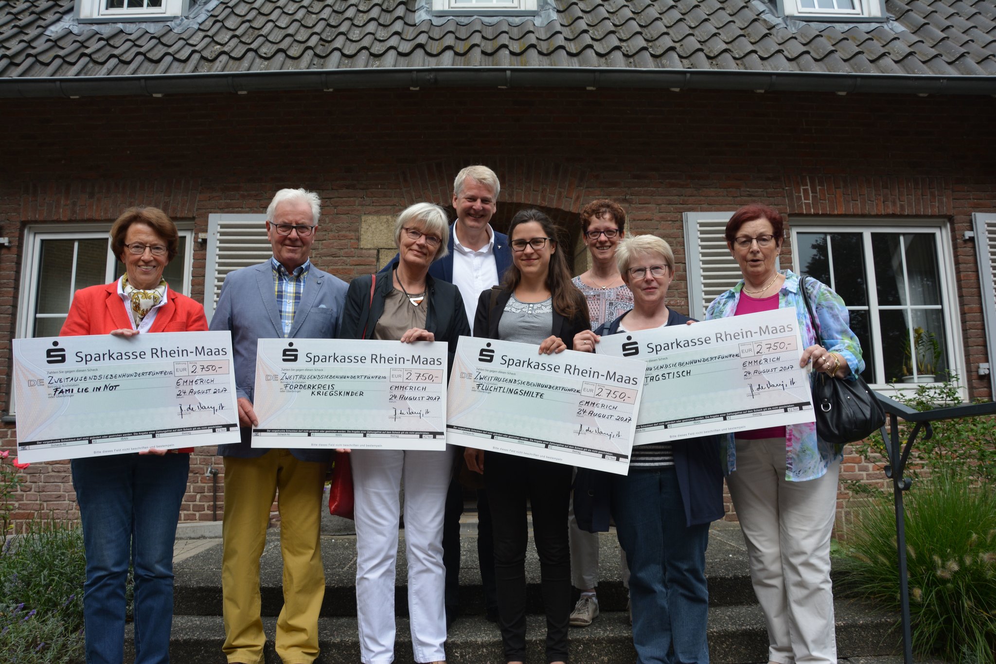 Erfreuliche Spenden Fur Vier Institutionen Emmerich Am Rhein