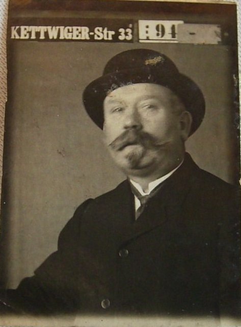 Mein Ururgroßvater Essen 1900, Wilhelm Hubert Lunke, vermutlich im Rathaus Essen, Foto fürs Passfoto.