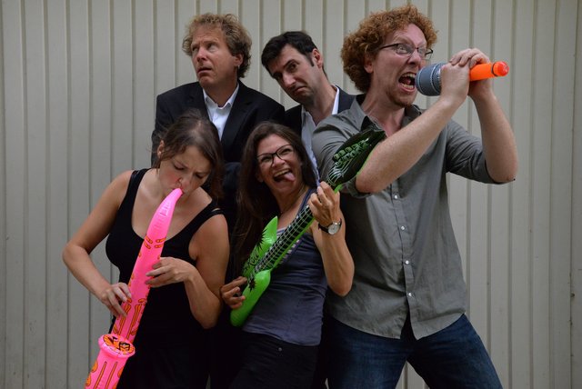 Am Freitag kollidieren die Butterfahrer wieder, diesmal mit dem Burghofbühnen-Trio Mirko Schober, Anna Scherer und Nadja Blank und dem Mandolinenverein Harmonie 1931. Foto: privat