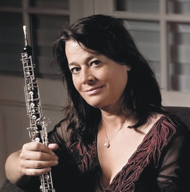 Oostenrijk spielt die Oboe.